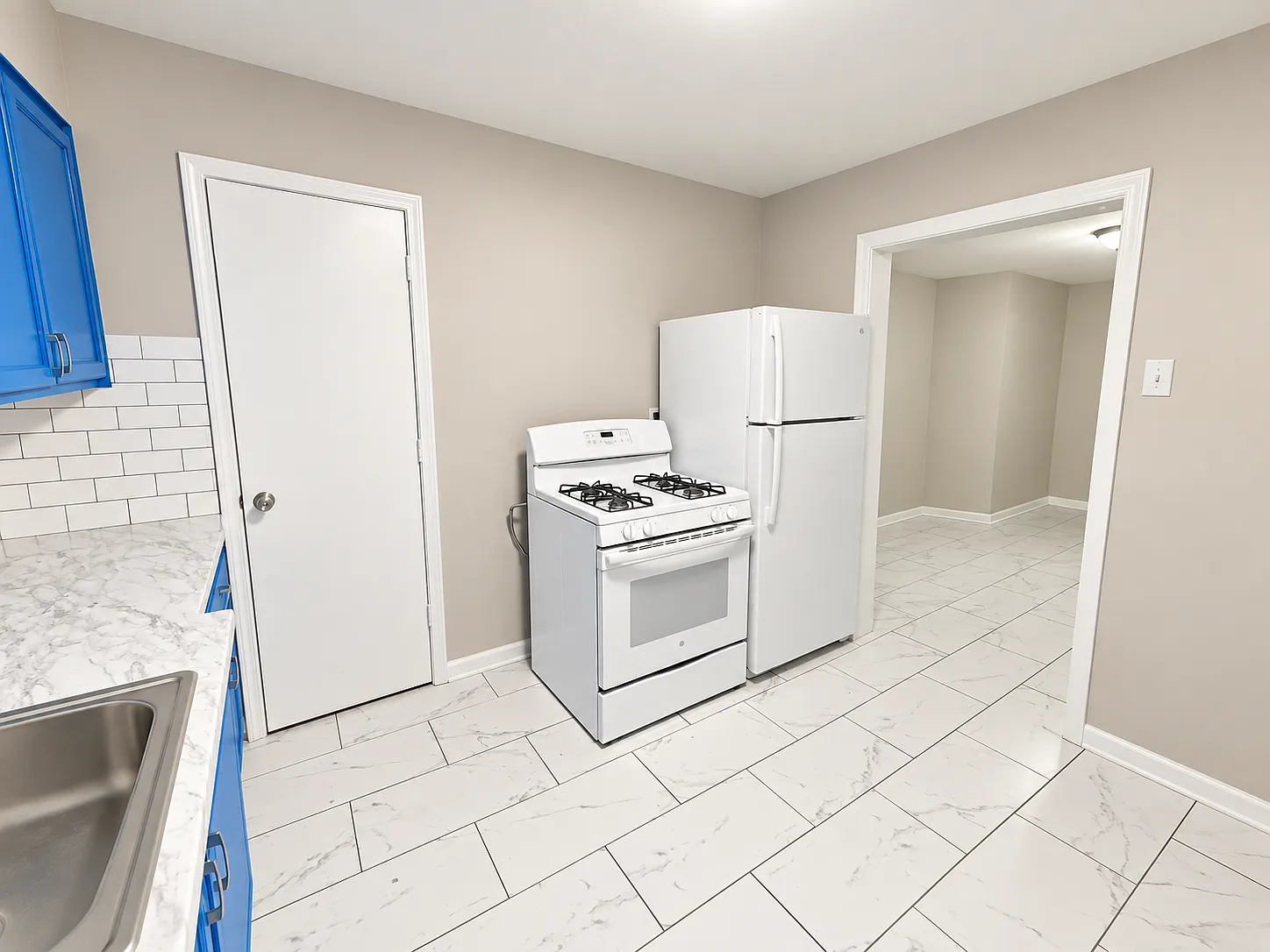 2 bed, $1,100 — Photo 3