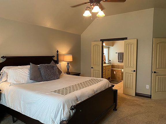 4th image of 6009 NW 153rd St