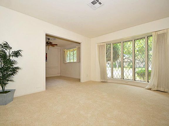 5th image of 18330 Blanchmont Ln