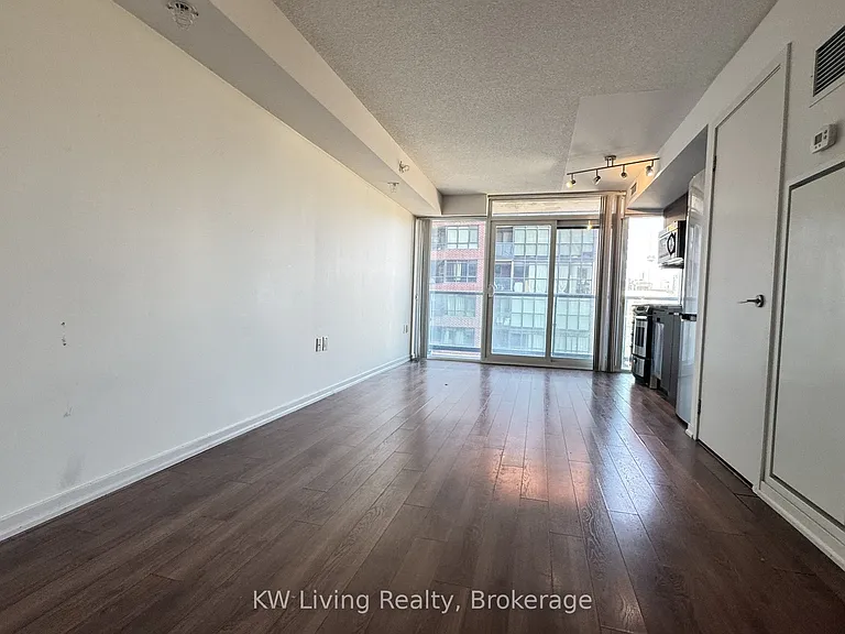 36 Lisgar St #1011E — Photo 13