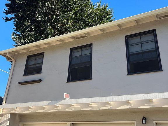 5th image of 1052 Lexington St #10