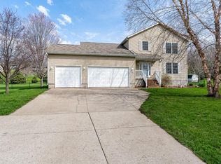 3687 Highway 22, Muscatine, IA 52761