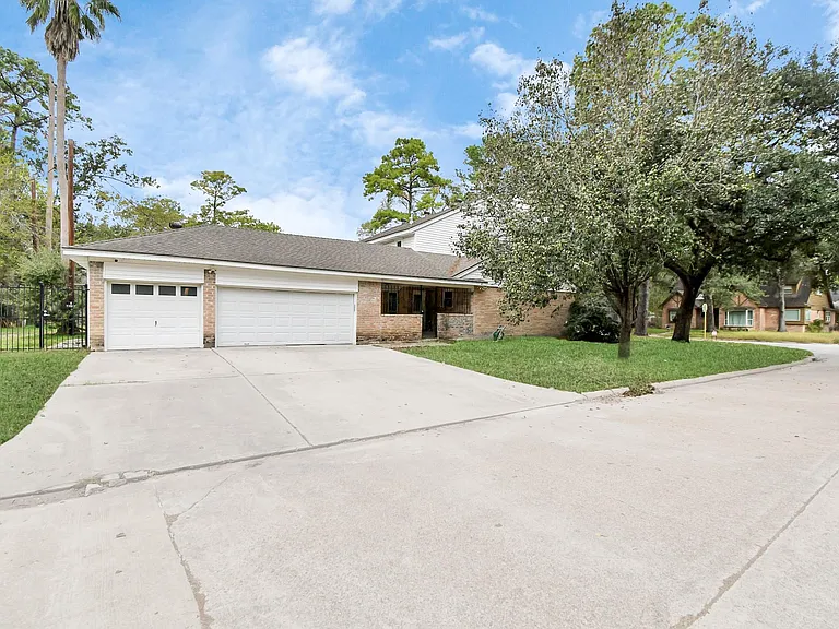 17903 Nanes Dr — Photo 6