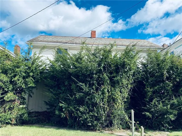 18 N Buckeye St, Crooksville, OH 43731