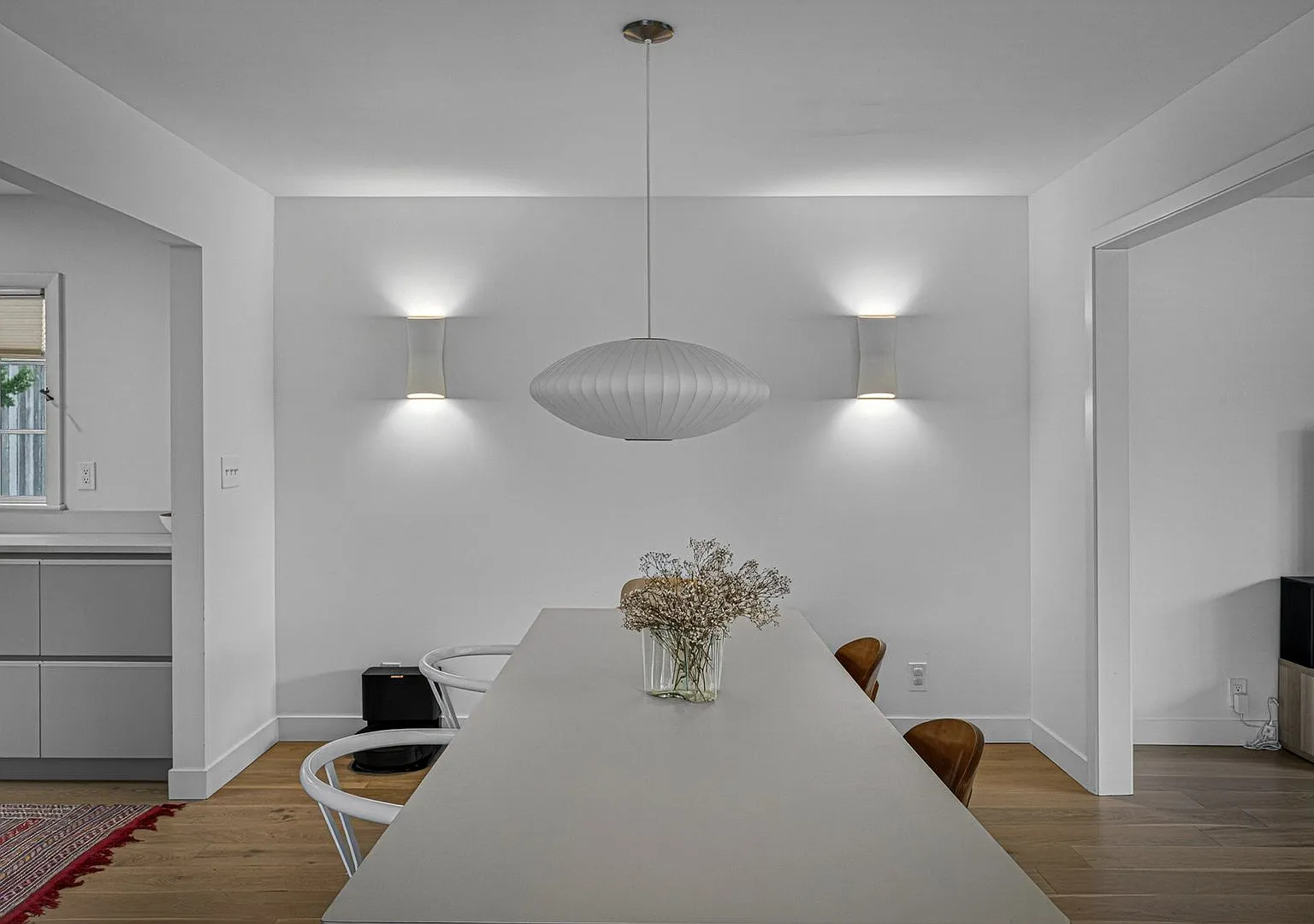 3 bedroom home in the Westwood neighborhood — Photo 4