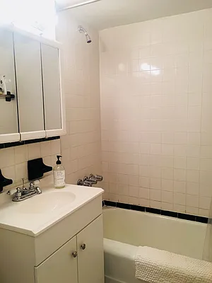 Rented by Keller Williams NYC | media 7