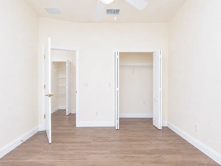 19 Old Port Cir — Photo 18