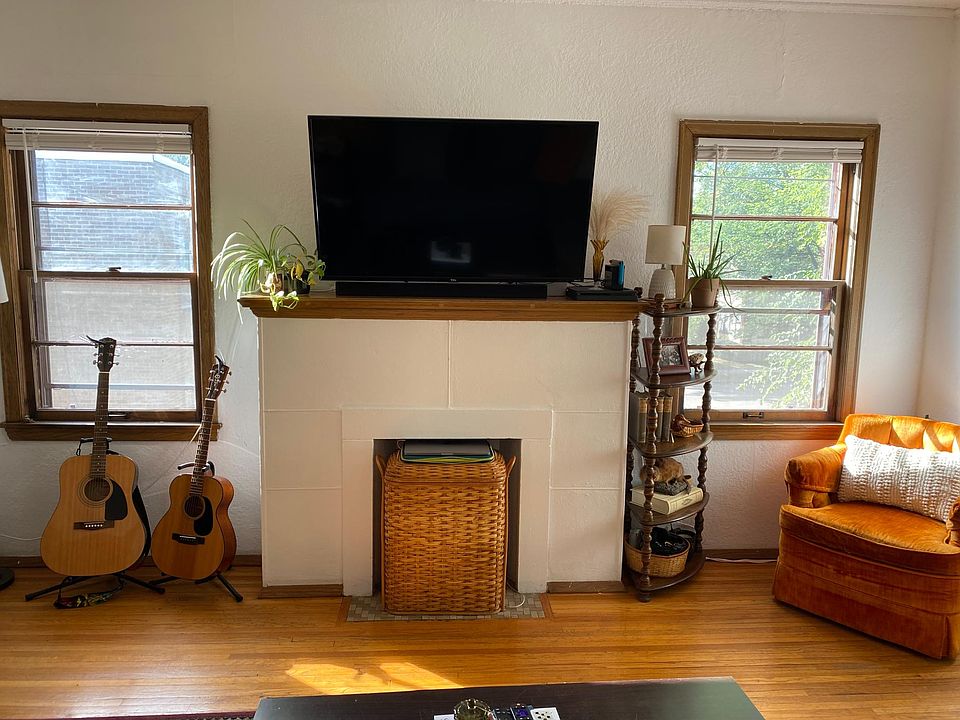 Decorative fireplace