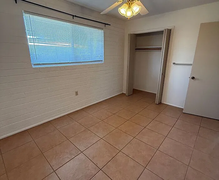 2550 N Park Ave — Photo 8