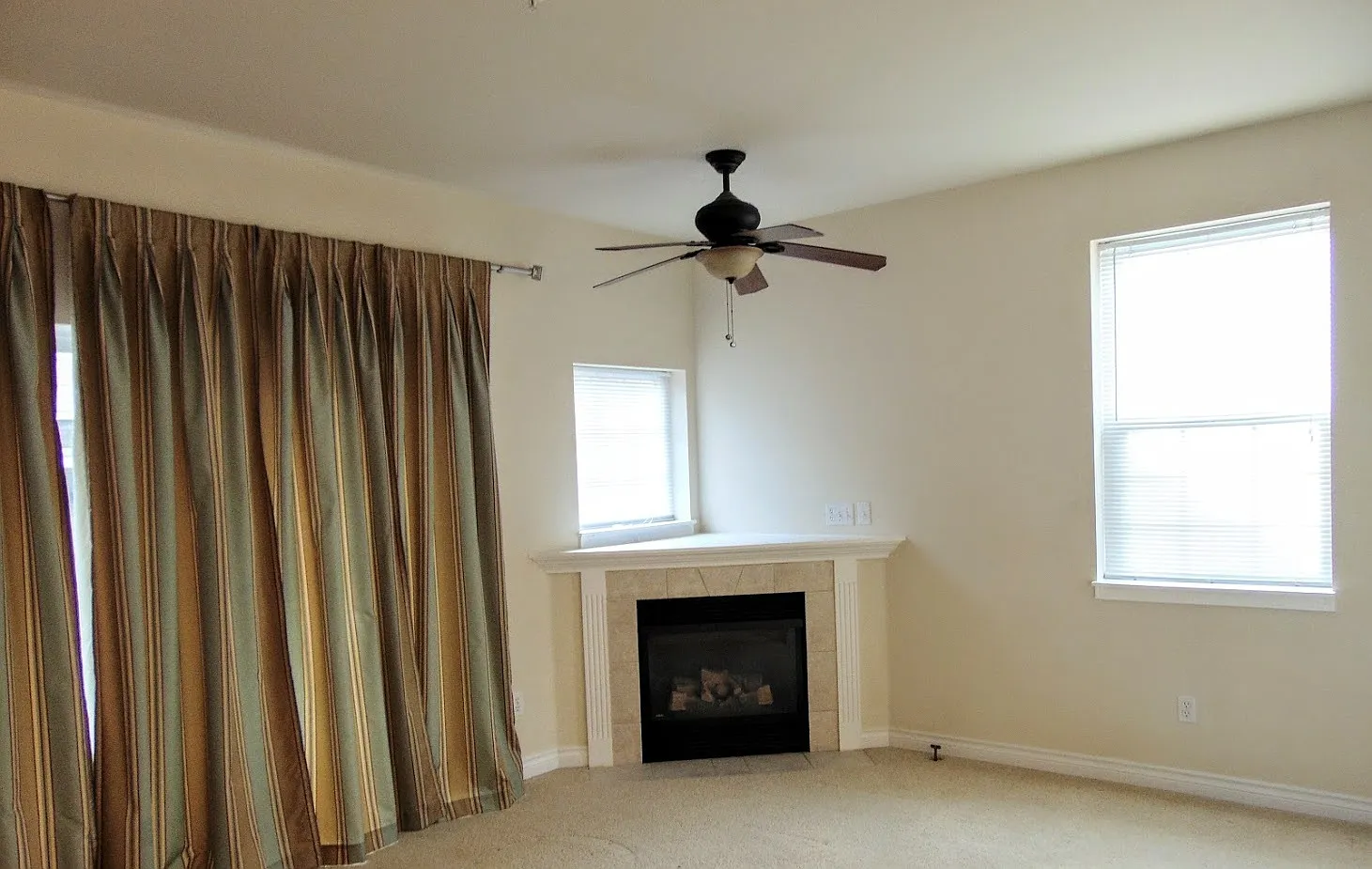 Nicely Updated 3BR RentonTownhome, Great Location! — Photo 3