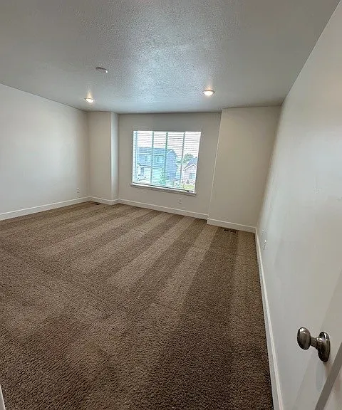 516 W 1150 N — Photo 10