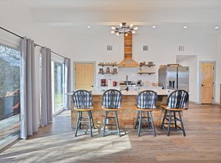 220 Burton Hill Dr, Weatherford, TX 76087