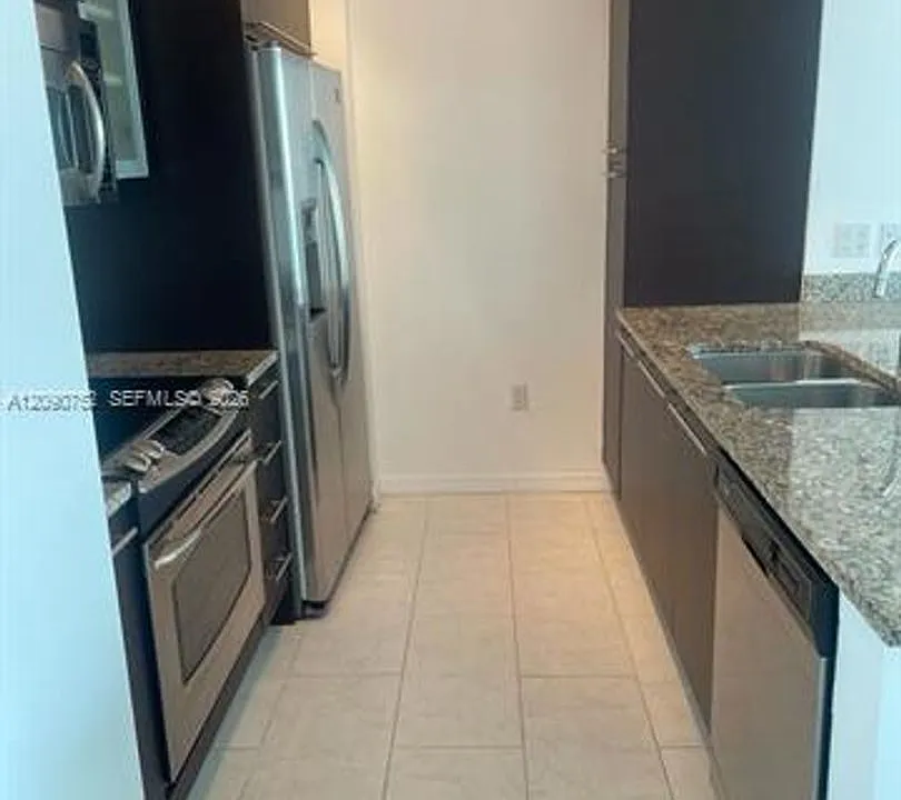 951 Brickell Ave #CU-2803