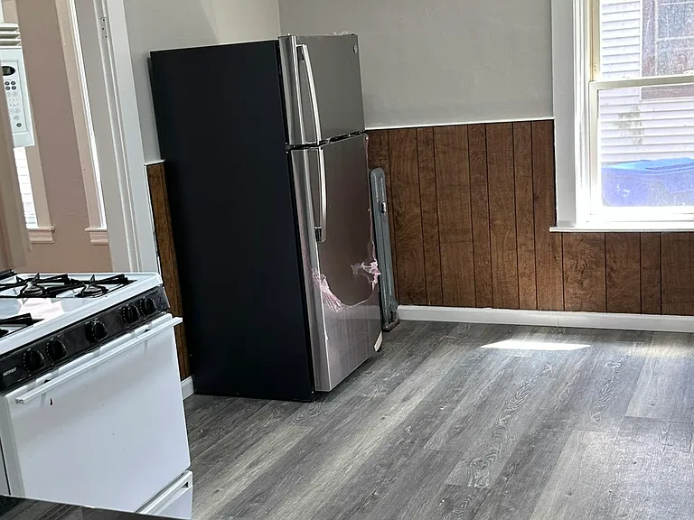 242 Fort Pleasant Ave #1L — Photo 6
