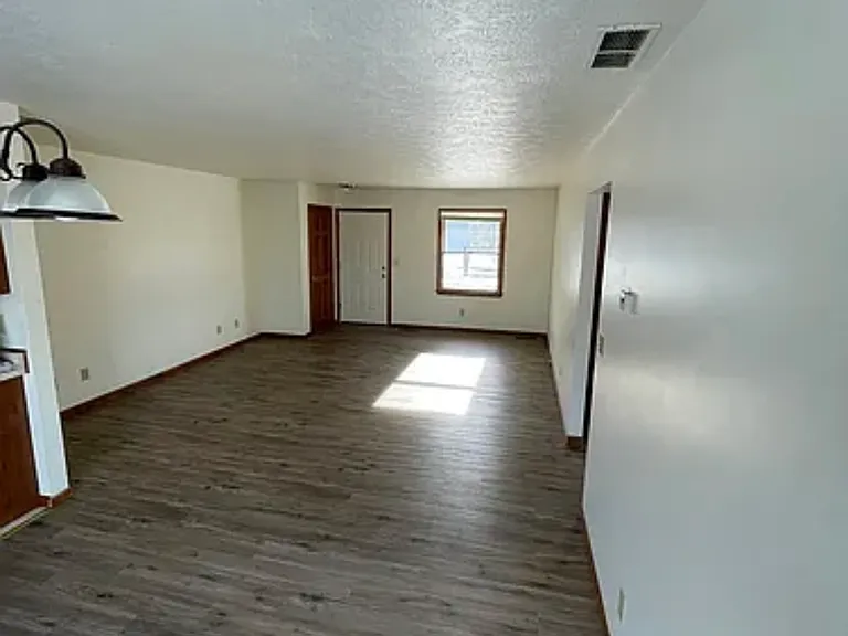 718 & 722 8th Pl SW #718 — Photo 1
