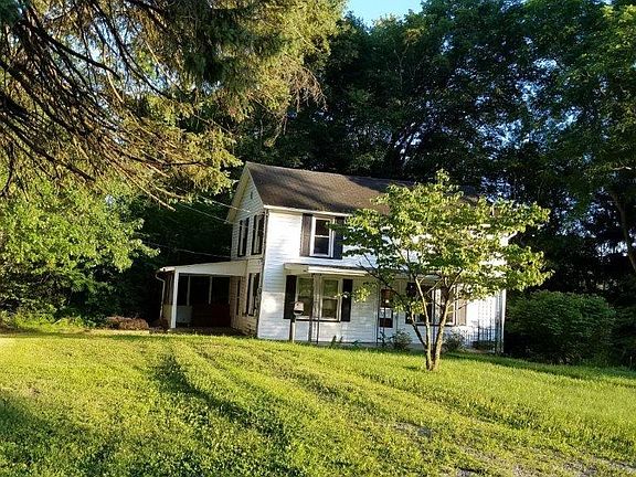 2nd image of 134 Park St