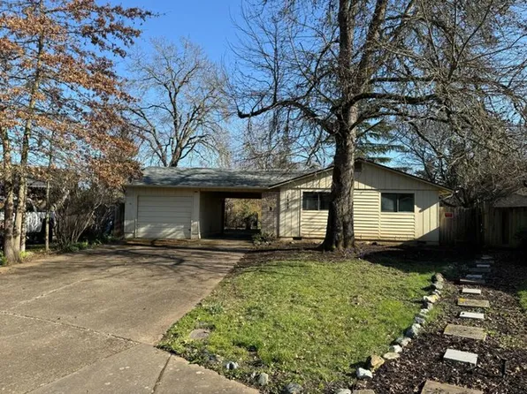 1355 Quaker St, Eugene, OR 97402
