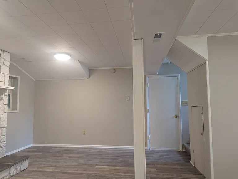 6521 Cadbury Dr — Photo 35