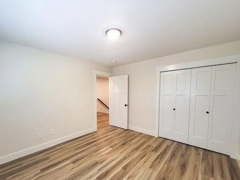 667-669 Boone Rd SE — Photo 23