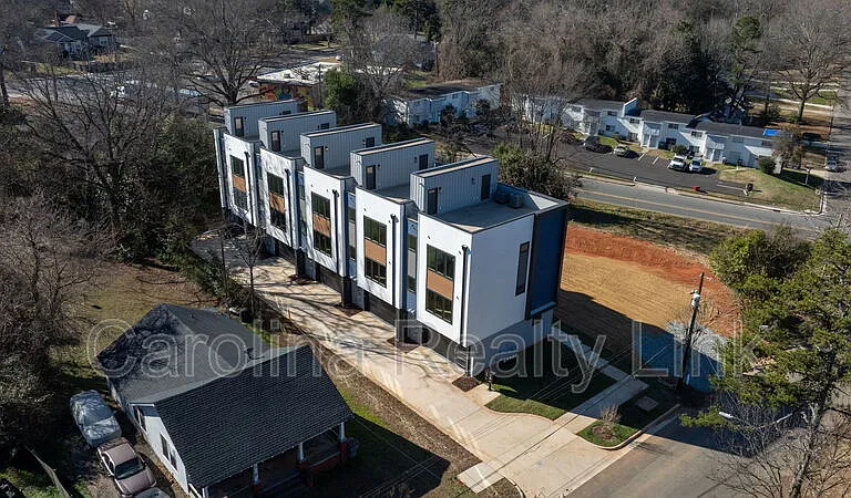 3521 Avalon Ave #1 — Photo 2