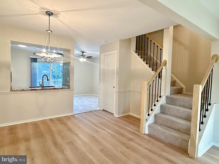 3451 Caledonia Cir — Photo 7