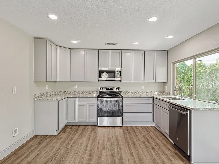 2903 Winterberry Dr — Photo 7