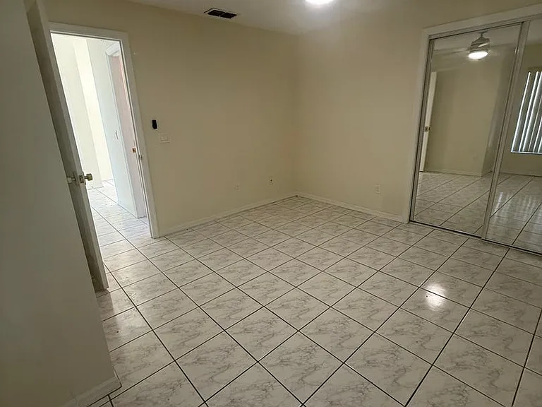 8102 S Ibiza Ct — Photo 14