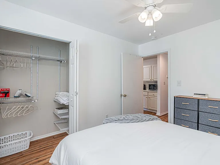 1135 Hulon Ln — Photo 15