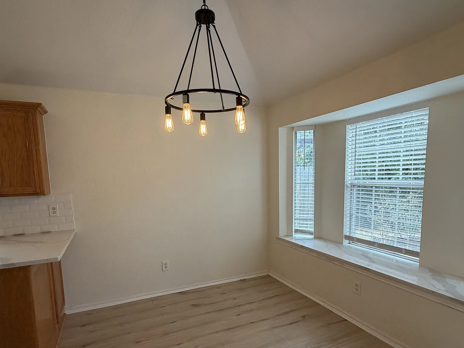3 bed, 1240 sqft, $1,625 — Photo 4