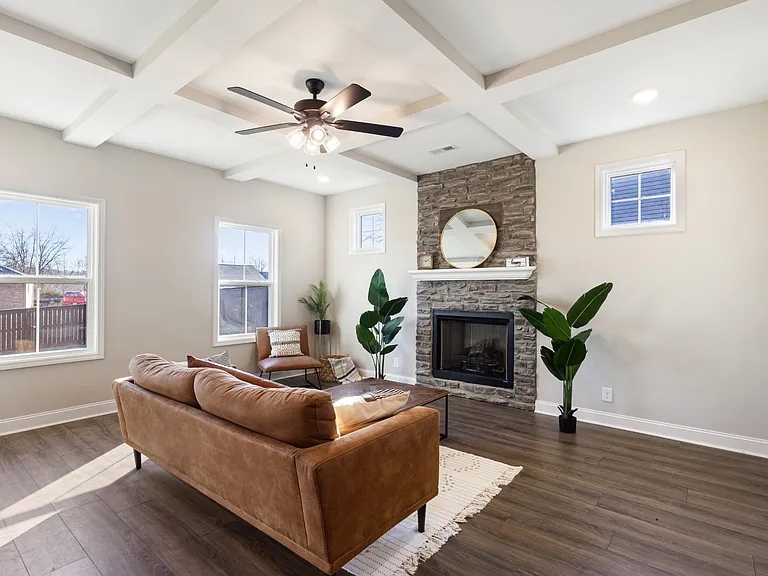 2433 Bucklin Dr — Photo 10