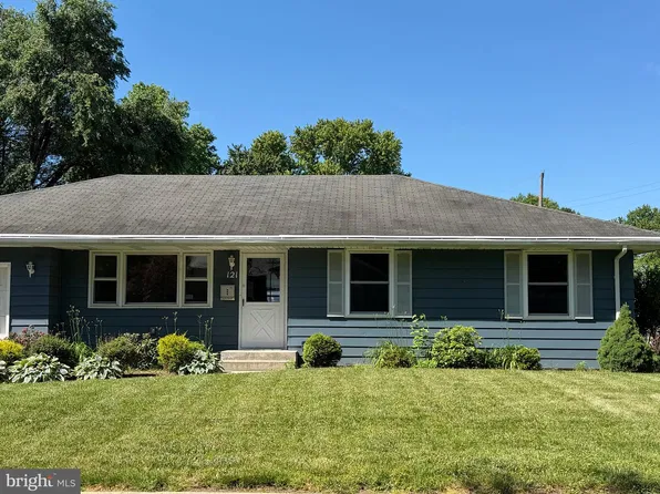 121 Dunn Ln, Pennsville, NJ 08070
