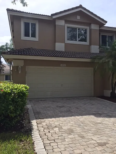 3 bed, 2.5 bath, 1770 sqft, $3,375 — Photo 4