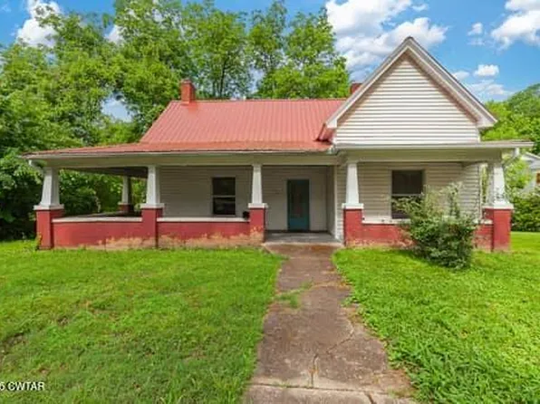 221 Crook Ave, Henderson, TN 38340