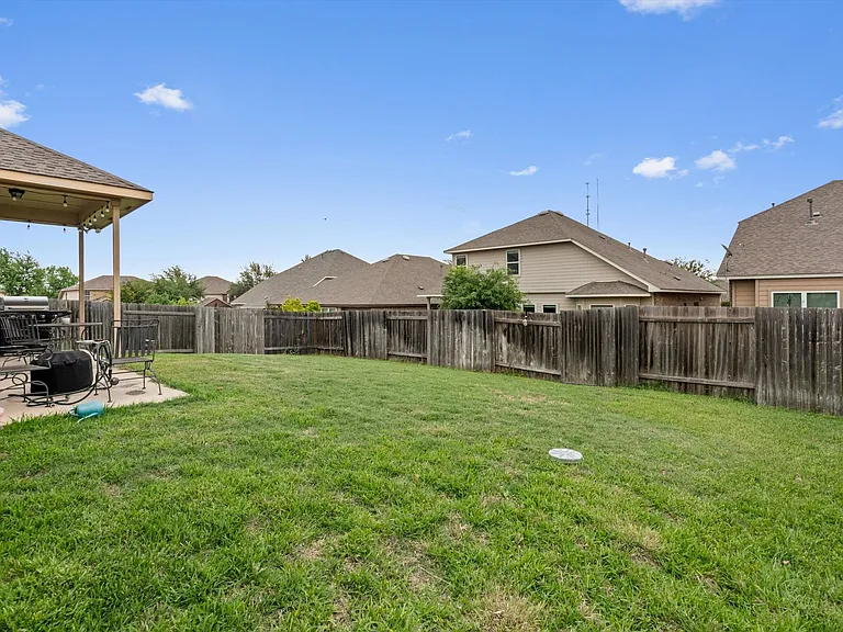 4007 Bluestone Ln — Photo 34