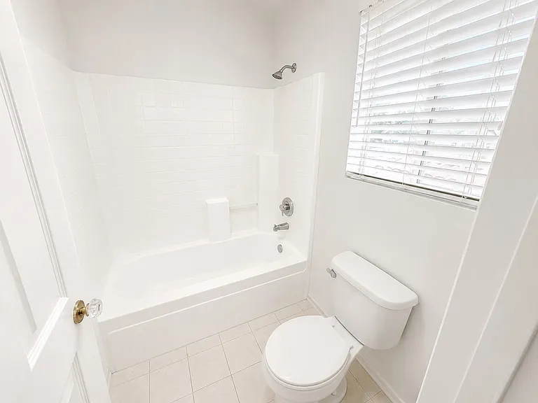 8685 Orchard Park Dr — Photo 14