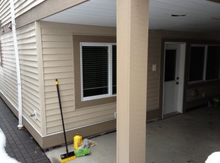 15551 Goggs Ave #Basement, White Rock, BC V4B 2N5