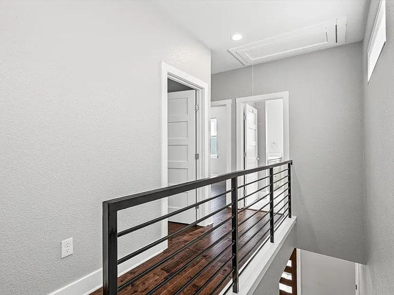 706 Short Kemp St #2 — Photo 20