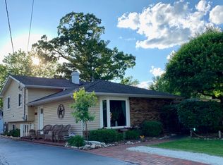 34060 N Hickory Ave, Grayslake, IL 60030