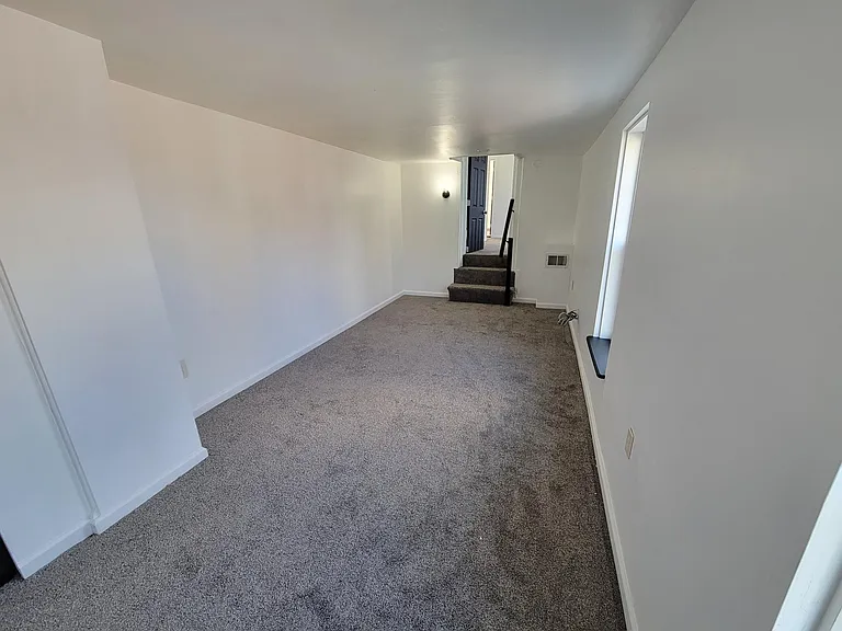 139 N Pine St — Photo 21