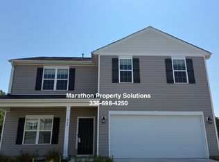 849 Sage Hill Dr, Jamestown, NC 27282