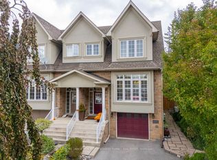 1025 Shaw Dr, Mississauga, ON L5G3Z3