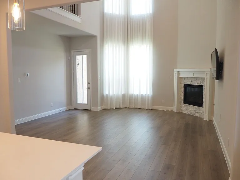 321 Oak Hollow Way — Photo 9