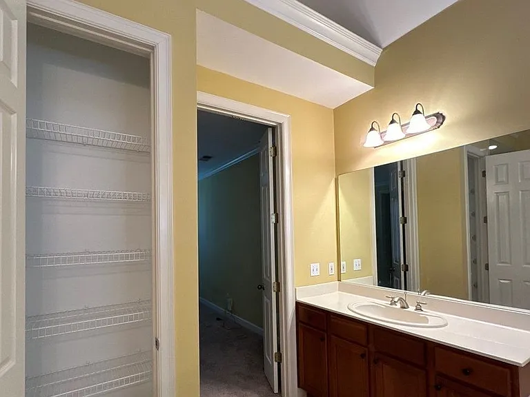 10135 Ridgewood Oak Dr — Photo 34