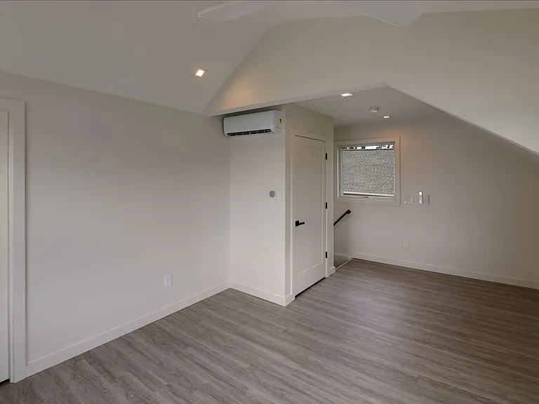253 Lake Rd — Photo 7