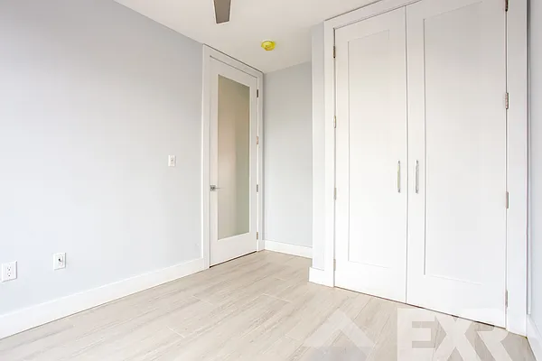 Rented by EXR | media 7