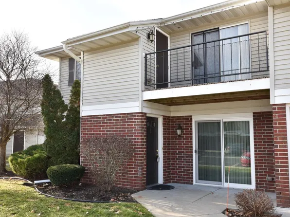 W168N11065 Ashbury CIRCLE #1, Germantown, WI 53022