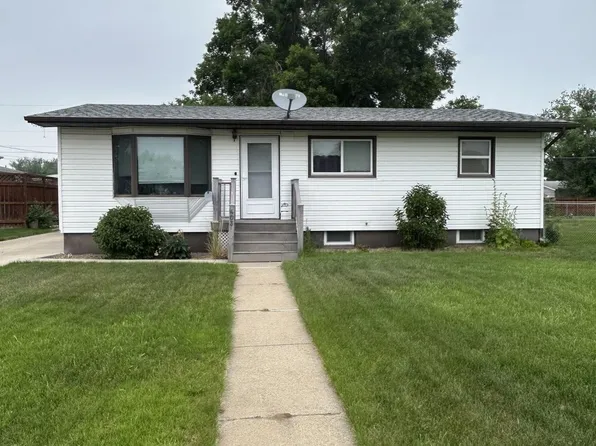 403 Linden Ave, Glendive, MT 59330