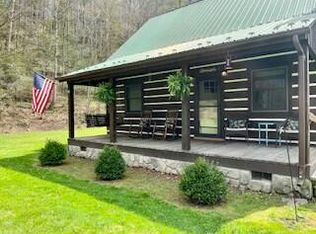 291 Montague Dr, White Sulphur Springs, WV 24986