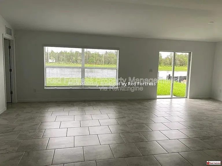 4215 Villa Rapallo Way — Photo 2