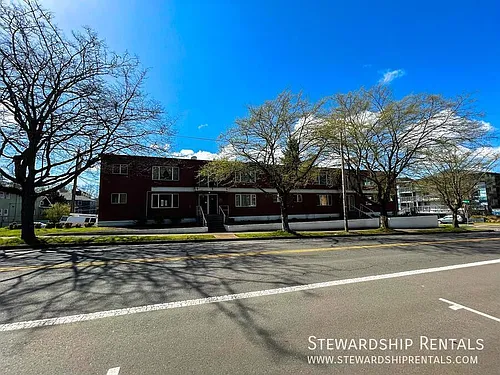 1020 E 18th Ave Photo 1